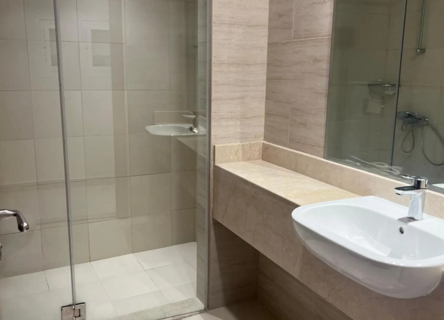 Apartment Reef Residence Dubai United Arab Emirates